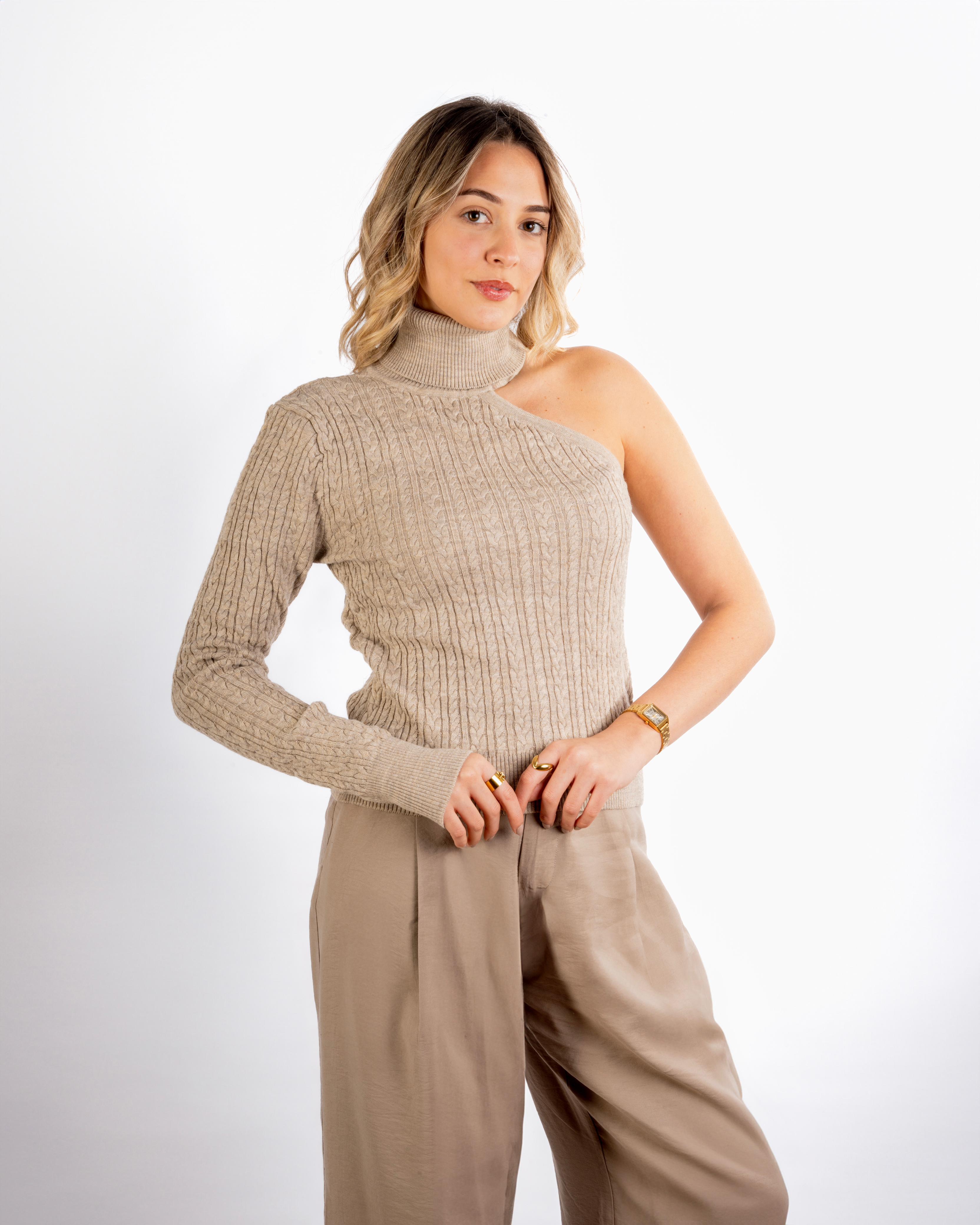 One shoulder Knitwear